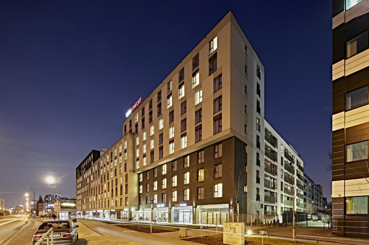 Central: Balcony Retreat With Parking Butas